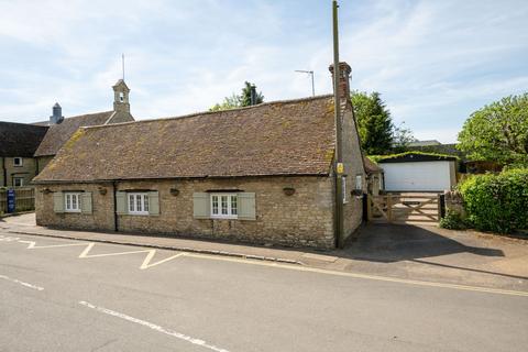 3 bedroom detached house for sale, The Green, Bedford MK43