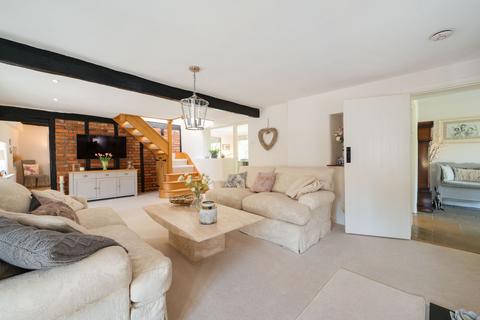 3 bedroom detached house for sale, The Green, Bedford MK43