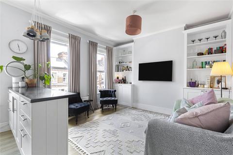 3 bedroom flat for sale, Tremadoc Road, Clapham, London, SW4