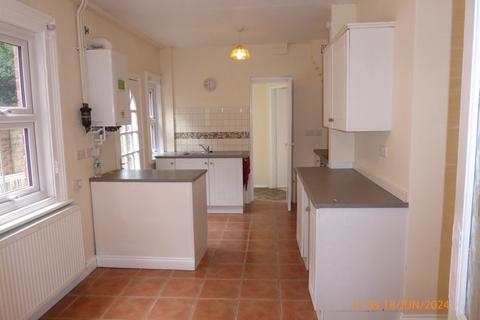 3 bedroom semi-detached house to rent, Bishop Street, Shrewsbury