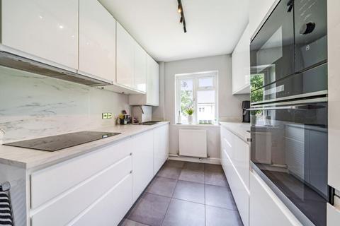 2 bedroom maisonette for sale, Clarence Avenue, Clapham