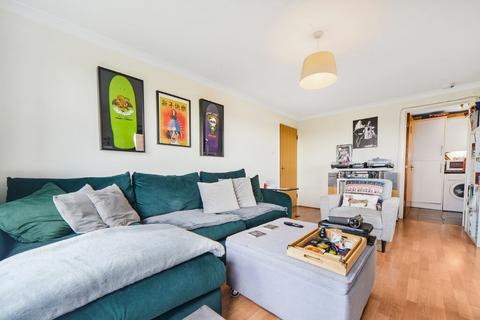 1 bedroom flat for sale, Free Trade Wharf, Wapping, London E1W