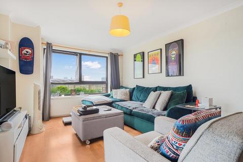 1 bedroom flat for sale, Free Trade Wharf, Wapping, London E1W