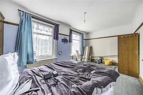 3 bedroom terraced house for sale, Sandhurst Road, London