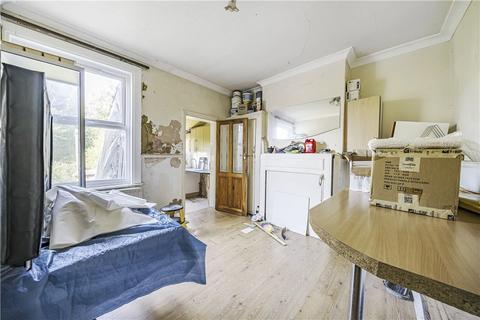 163 Sandhurst Road, London, SE6 1UR