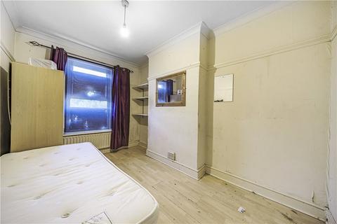 163 Sandhurst Road, London, SE6 1UR