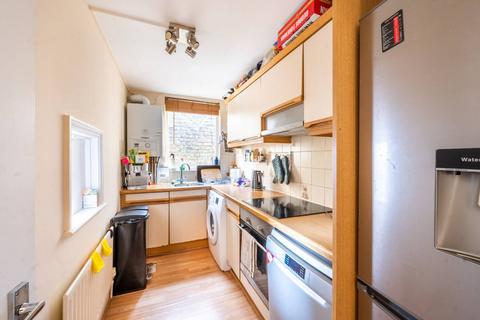 1 bedroom flat for sale, Clapham Common Southside, Abbeville Village, London, SW4