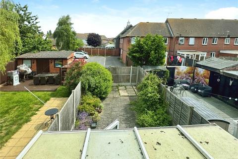 2 bedroom terraced house for sale, Weymouth Close, Clacton-on-Sea, Essex