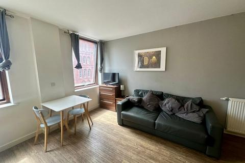 Studio to rent, Moorfields, Liverpool L2