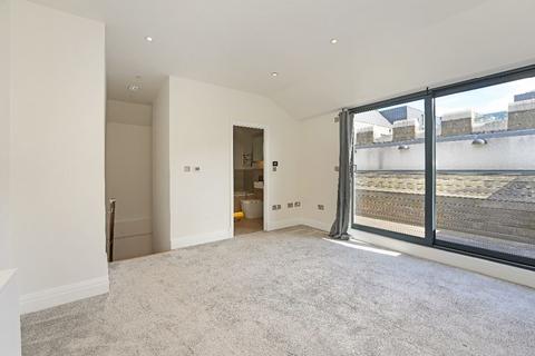 2 bedroom apartment for sale, Lower Square, Old Isleworth