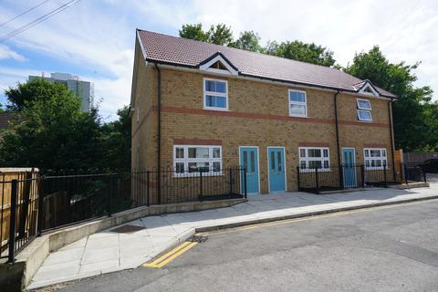 4 bedroom terraced house for sale, Prospect Place, Grays