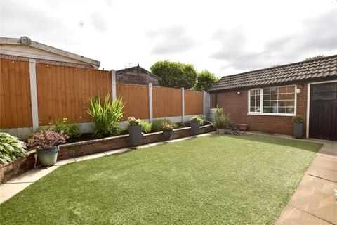 5 Ashleigh Close, Royton, Oldham, OL2 6BE
