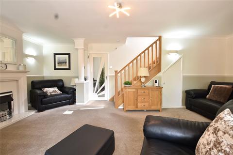 5 Ashleigh Close, Royton, Oldham, OL2 6BE