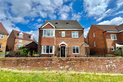 5 bedroom detached house for sale, Leafield Close, Birtley, DH3