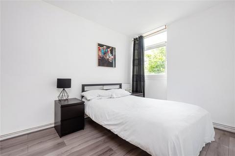 3 bedroom apartment for sale, Tomlinson Close, London, E2