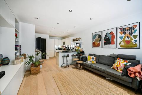 2 bedroom flat for sale, South Bank, Surbiton, KT6