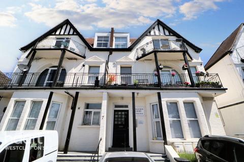1 bedroom flat for sale, Kings Road, Westcliff-On-Sea