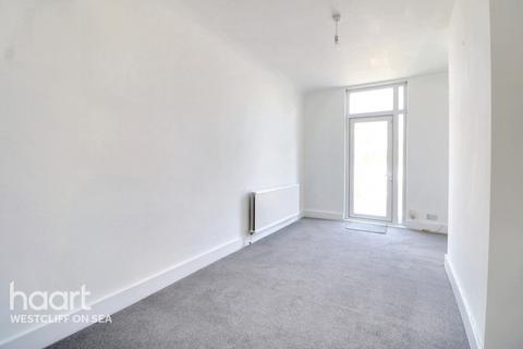 1 bedroom flat for sale, Kings Road, Westcliff-On-Sea