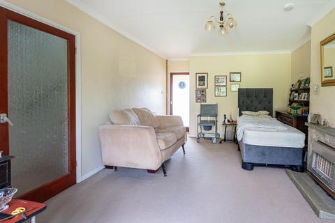 3 bedroom chalet for sale, Rosamund Drive, Woodstock, OX20