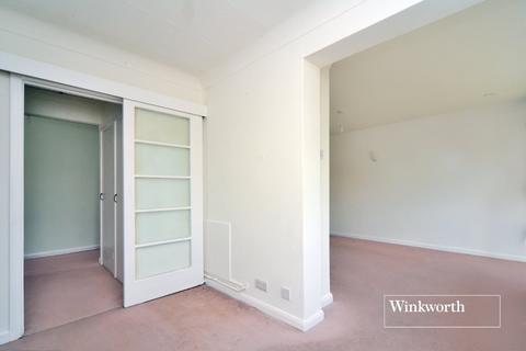 5 Peaches Close, Cheam, Sutton, SM2 7BL
