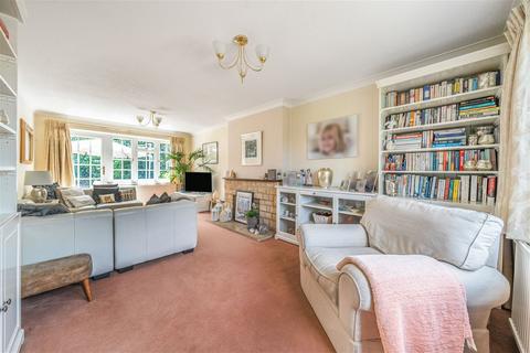 4 bedroom detached house for sale, Lomond Close, Basingstoke, RG23