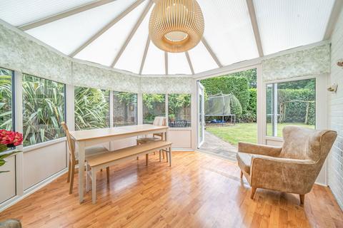 1 Lomond Close, Oakley, Basingstoke, RG23 7NA