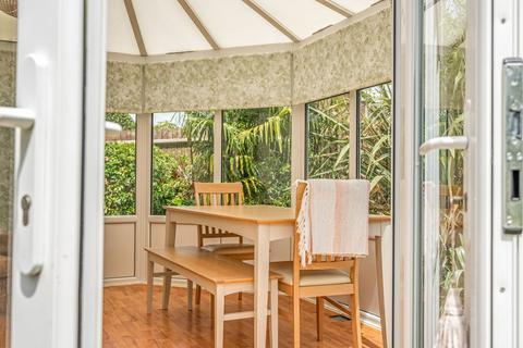 1 Lomond Close, Oakley, Basingstoke, RG23 7NA