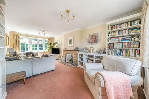1 Lomond Close, Oakley, Basingstoke, RG23 7NA