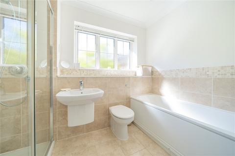34 Beavers Road, Farnham, GU9 7BD