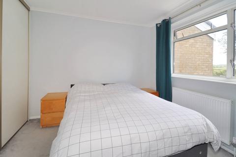 3 bedroom terraced house for sale, Field Common Lane, Walton-on-Thames KT12