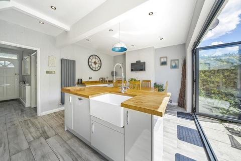 66 Aviemore Way, Beckenham, BR3 3RT