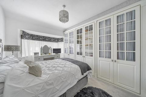 66 Aviemore Way, Beckenham, BR3 3RT