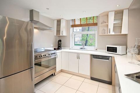 3 bedroom flat to rent, St. Johns Wood Park, London NW8