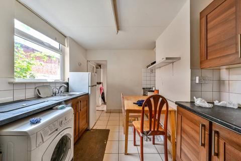 4 bedroom terraced house for sale, BROMLEY ROAD, Tottenham, London, N17