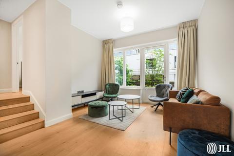 4 bedroom flat to rent, Carpet Street Sugar House Island E15