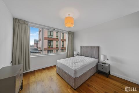 3 bedroom flat to rent, Carpet Street Sugar House Island E15