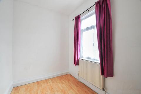 3 bedroom house to rent, 3 Bed Mid-terrace House, Cheetham Hill, Salford