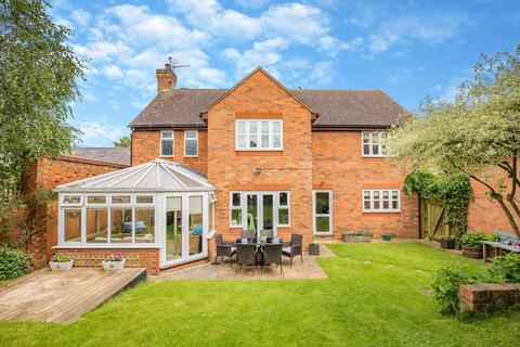 4 bedroom detached house for sale, Stable Close Finmere Buckingham, Buckinghamshire, MK18 4AD