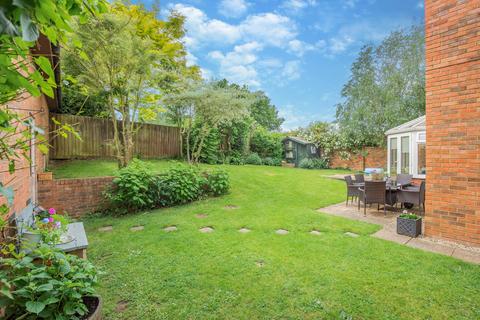 4 bedroom detached house for sale, Stable Close Finmere Buckingham, Buckinghamshire, MK18 4AD