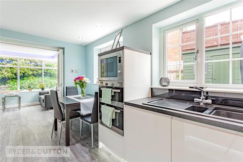 16 Brindle Way, Shaw, Oldham, OL2 8JL