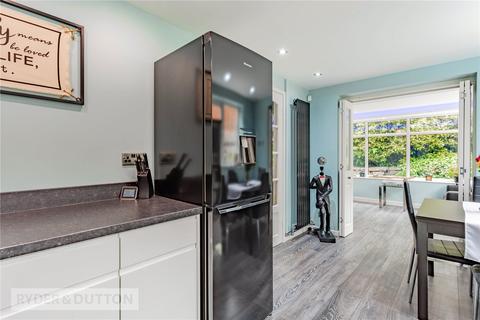 16 Brindle Way, Shaw, Oldham, OL2 8JL
