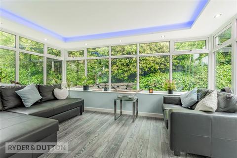 16 Brindle Way, Shaw, Oldham, OL2 8JL