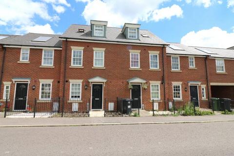 3 bedroom terraced house for sale, Poll Close, Wymondham, Norfolk, NR18