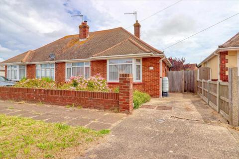 10 Bournemouth Road, Holland-on-sea, Clacton-on-sea, CO15 5TD