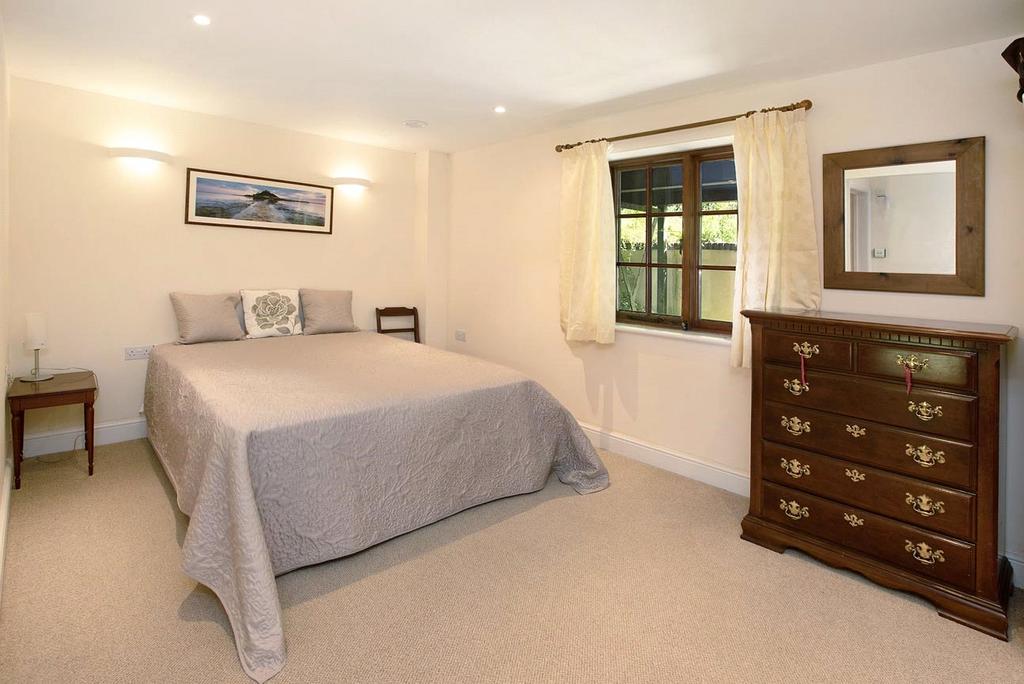 Lg Bedroom