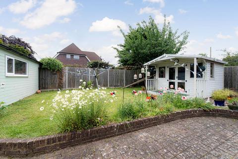 2 bedroom detached bungalow for sale, Sandyhurst Lane, Ashford, TN25