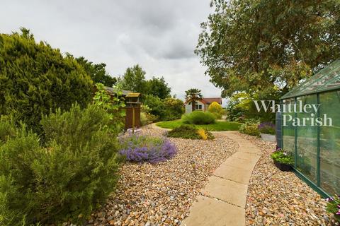 12 Castle Crescent, Wingfield, Diss, IP21 5RD
