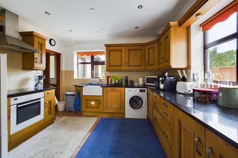 12 Castle Crescent, Wingfield, Diss, IP21 5RD