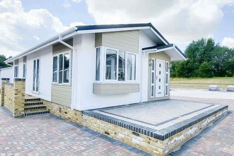 2 bedroom park home for sale, Crowsheath Estate, , Downham CM11