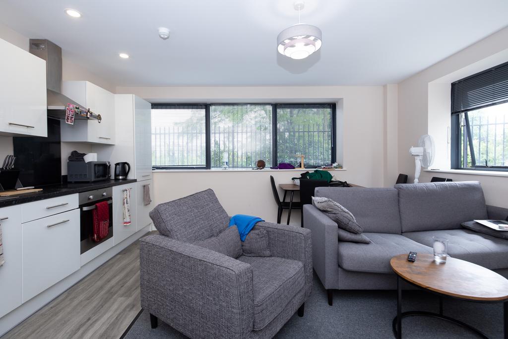 Apartment in Salford - View 2